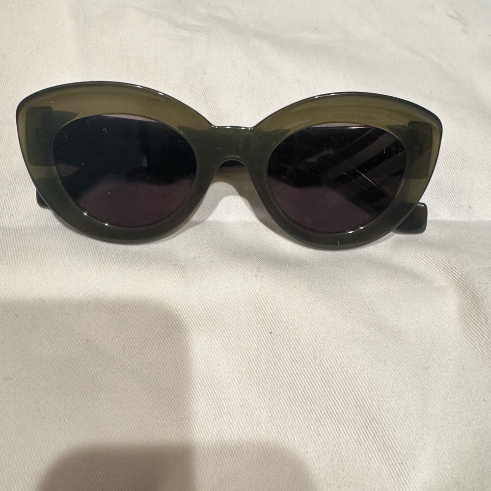 Loewe Olive Green Cat-Eye Sunglasses with Dark Lenses